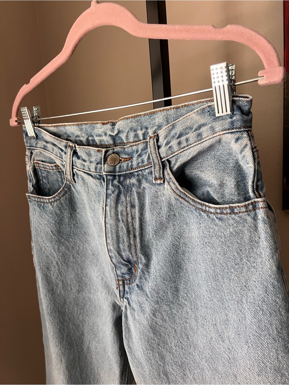 John galt light Wash High-Rise Mom Jeans - Picture 4 of 9
